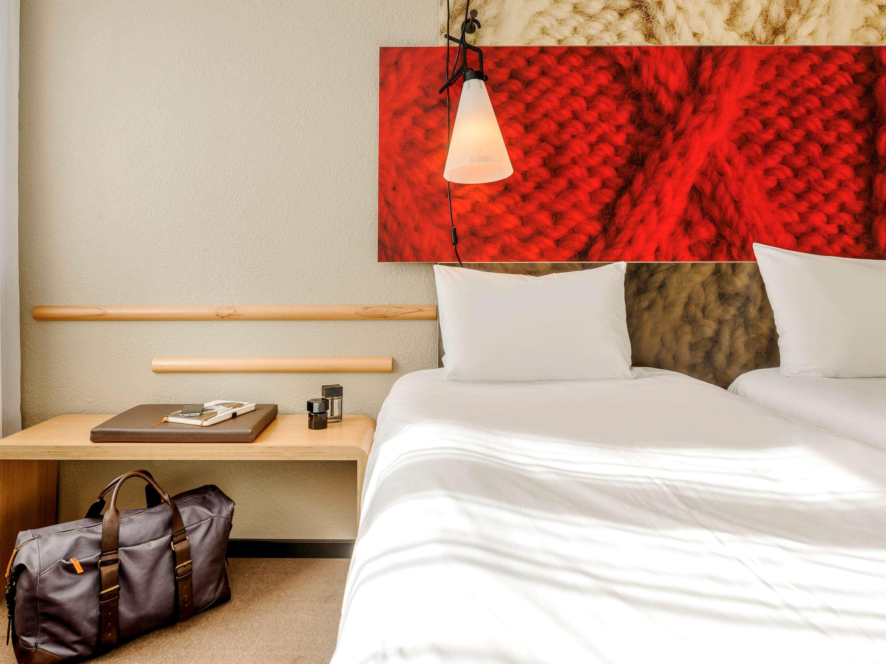 Ibis Budget Caen Porte De Bretagne Bretteville-sur-Odon Екстер'єр фото
