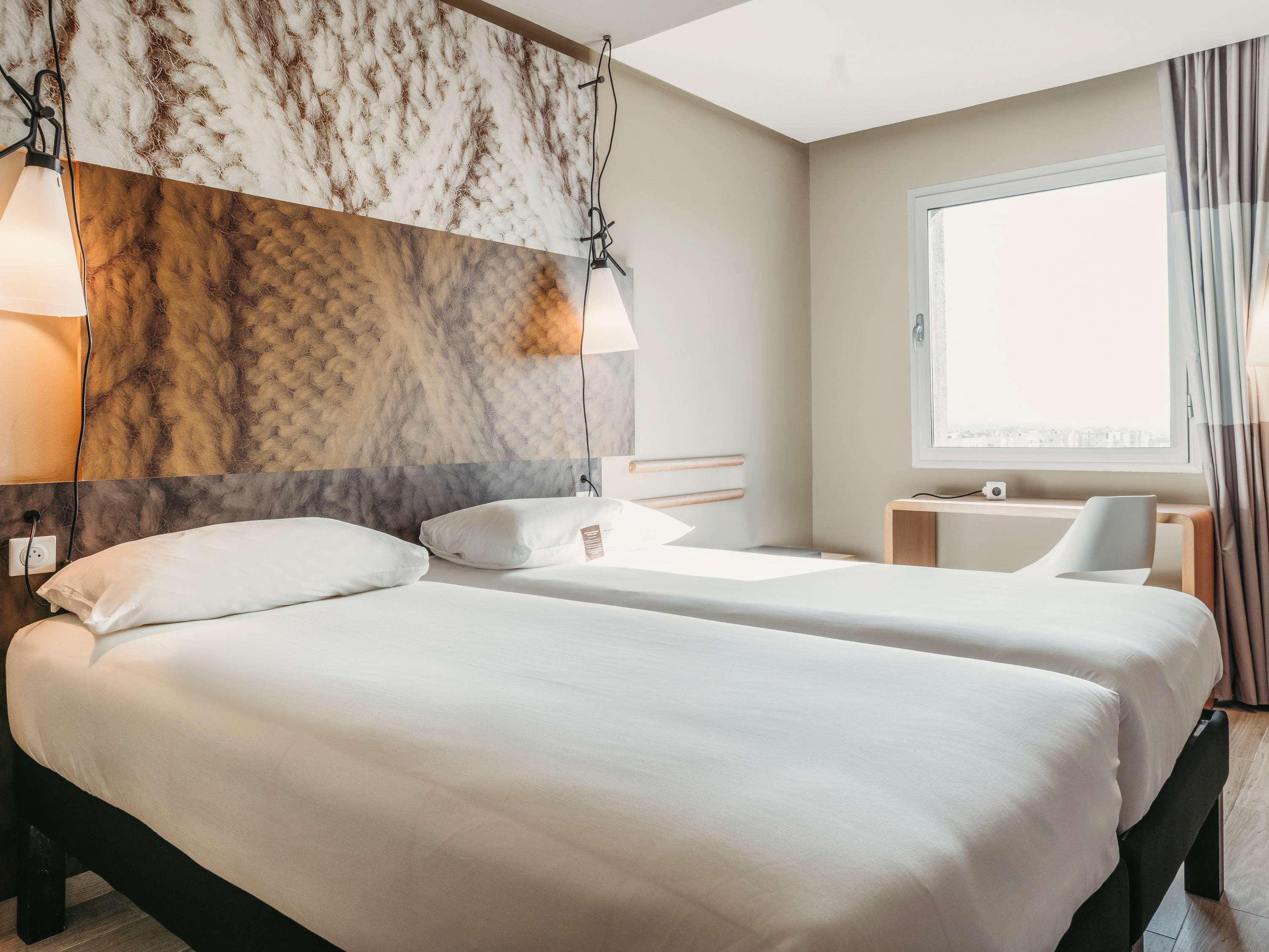 Ibis Budget Caen Porte De Bretagne Bretteville-sur-Odon Екстер'єр фото