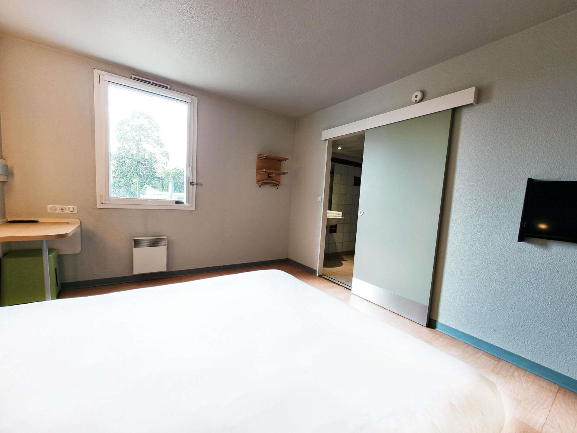 Ibis Budget Caen Porte De Bretagne Bretteville-sur-Odon Екстер'єр фото
