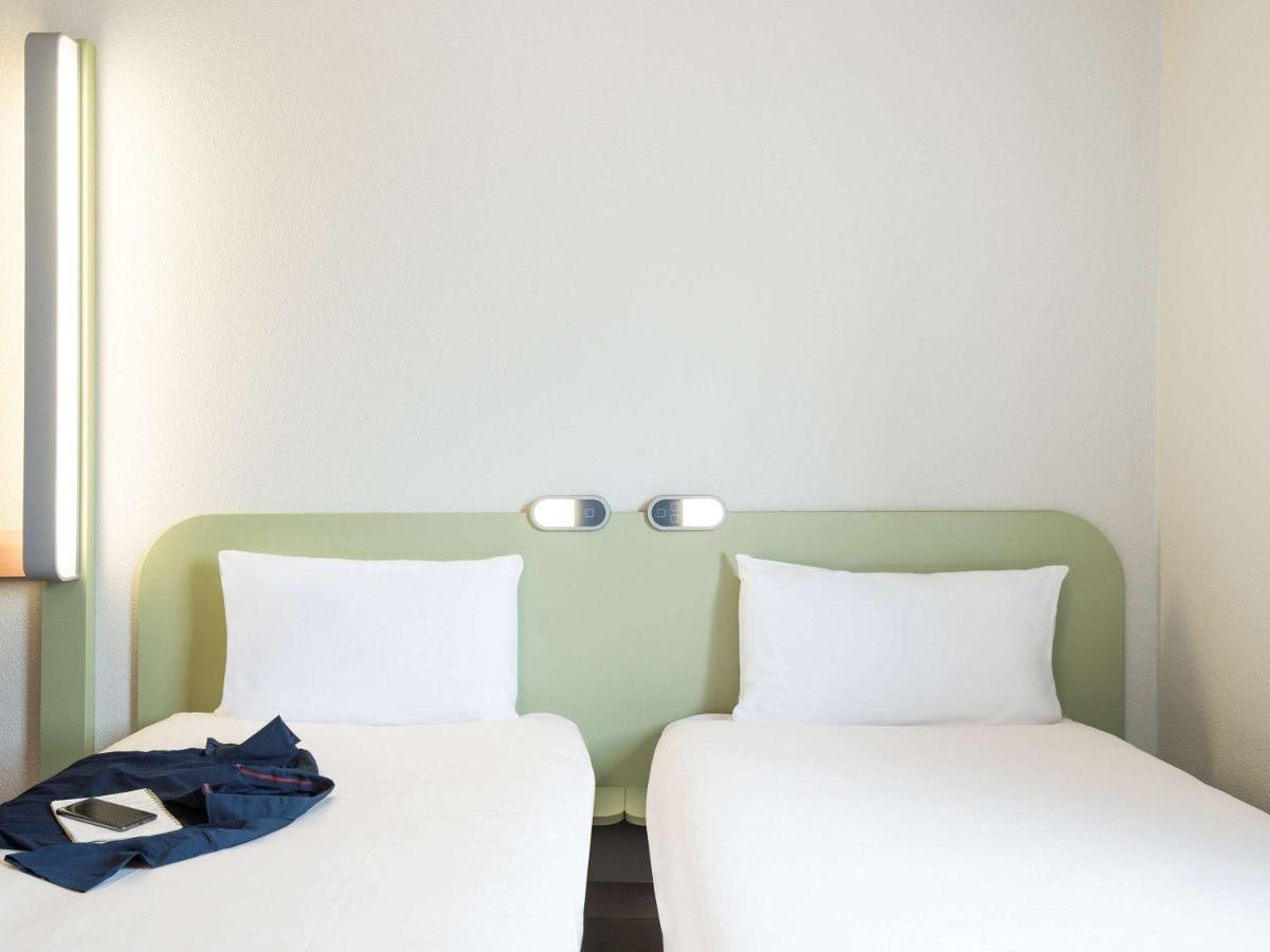 Ibis Budget Caen Porte De Bretagne Bretteville-sur-Odon Екстер'єр фото